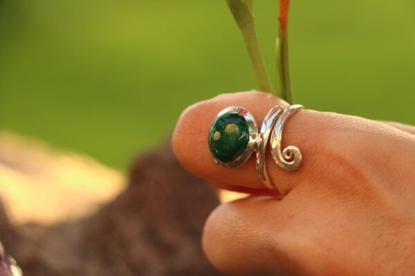 Bague en Malachite réglable – Image 2