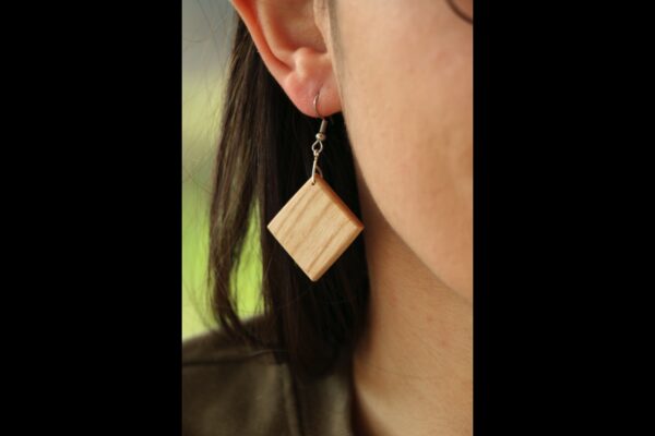 Boucles d'oreilles en Frêne – Image 3