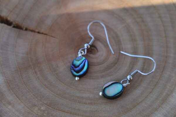 Boucles d'oreilles en nacre noire – Image 4