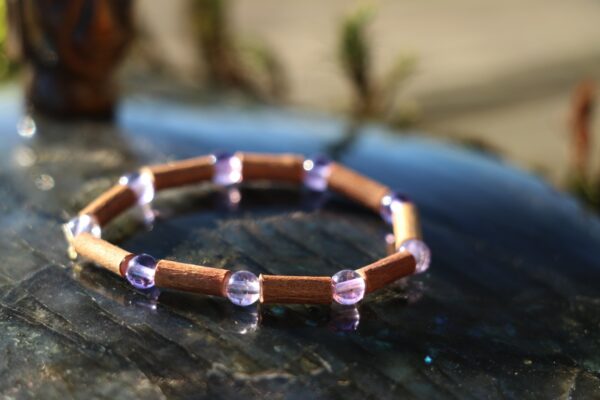 Bracelet enfant en Noisetier et Améthyste