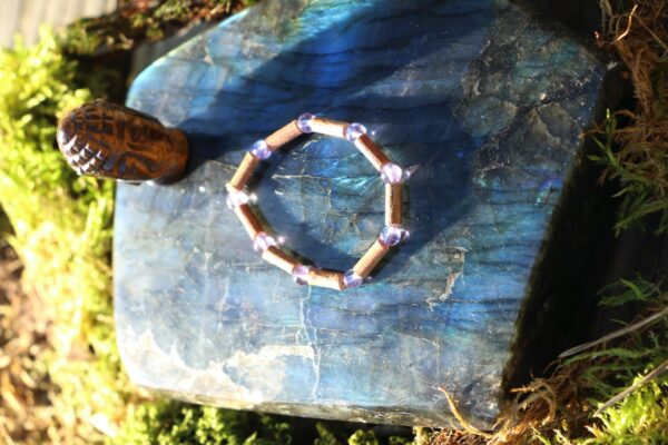 Bracelet enfant en Noisetier et Améthyste – Image 2