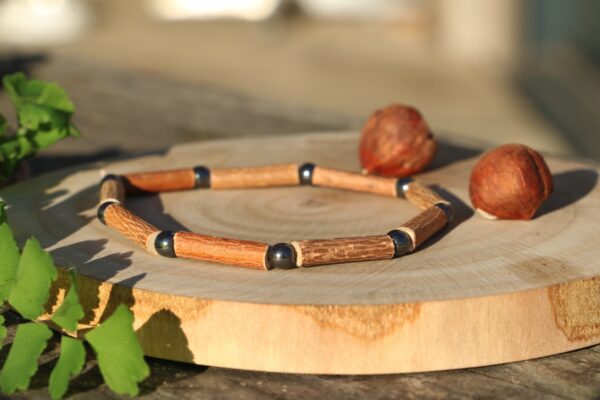 Bracelet en Noisetier et en Hématite – Image 3