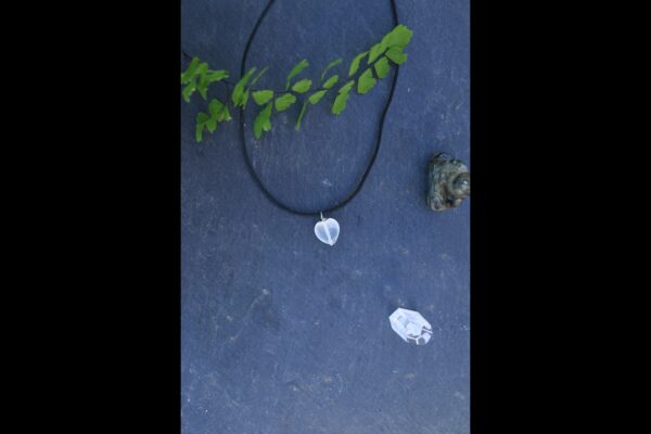 Pendentif coeur en Cristal de roche – Image 4