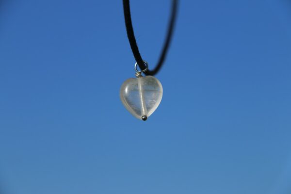 Pendentif coeur en Cristal de roche – Image 3