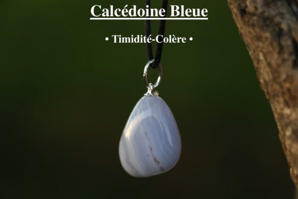 Pendentif en Calcédoine Bleue