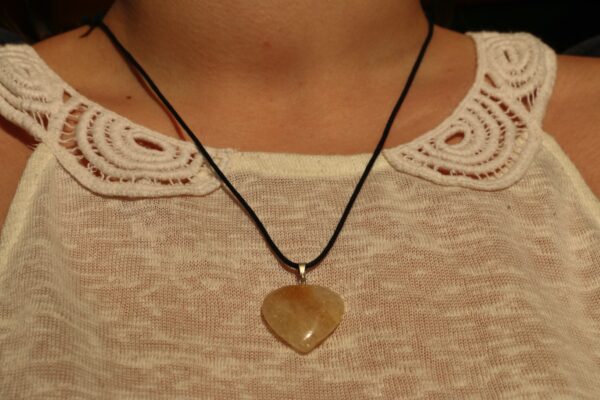 Pendentif coeur en Citrine – Image 2