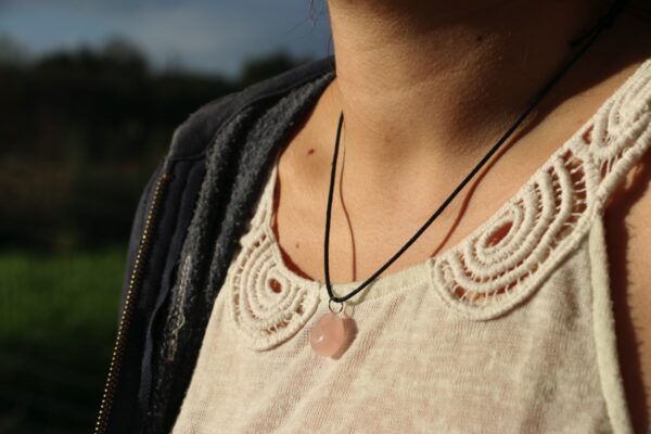 Pendentif en Quartz rose – Image 4