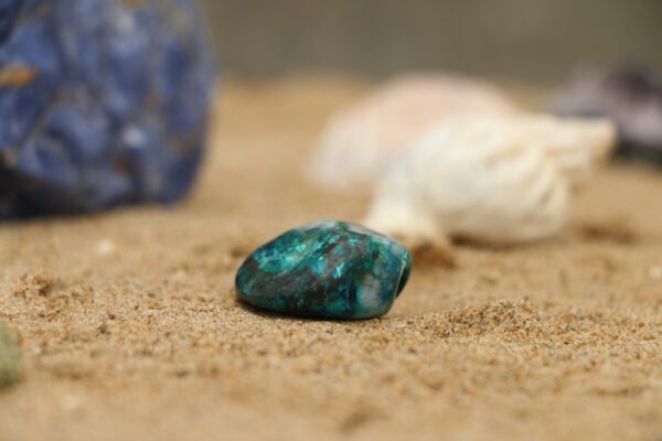 Pierre roulée en Chrysocolle – Image 3