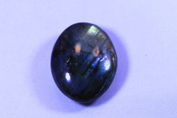 Galet en Labradorite – Image 3