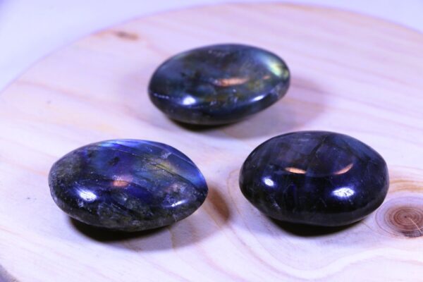 Galet en Labradorite – Image 4