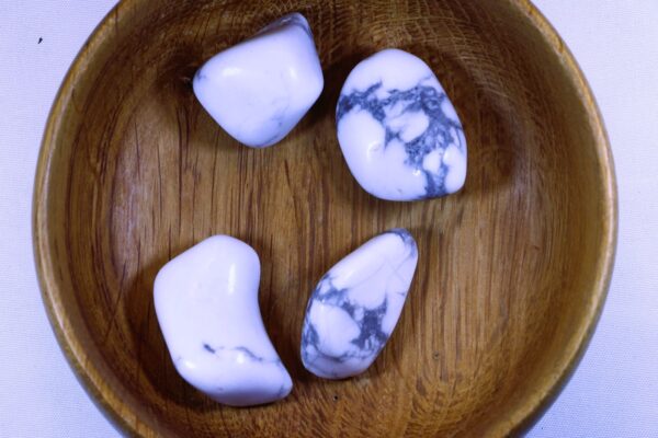 Pierre roulée en Howlite – Image 5