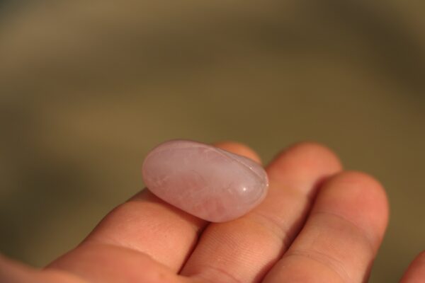 Pierre roulée en Quartz rose – Image 5
