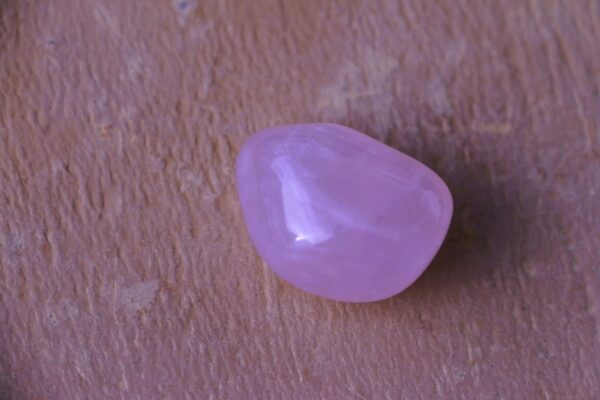 Pierre roulée en Quartz rose – Image 3